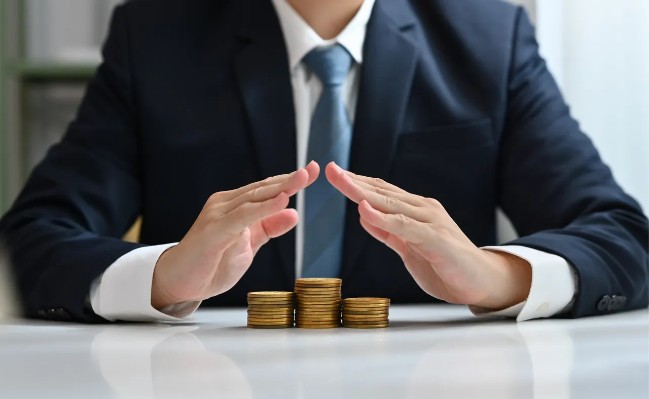 How to assess the reputation risk using Value at Risk (VAR) ?